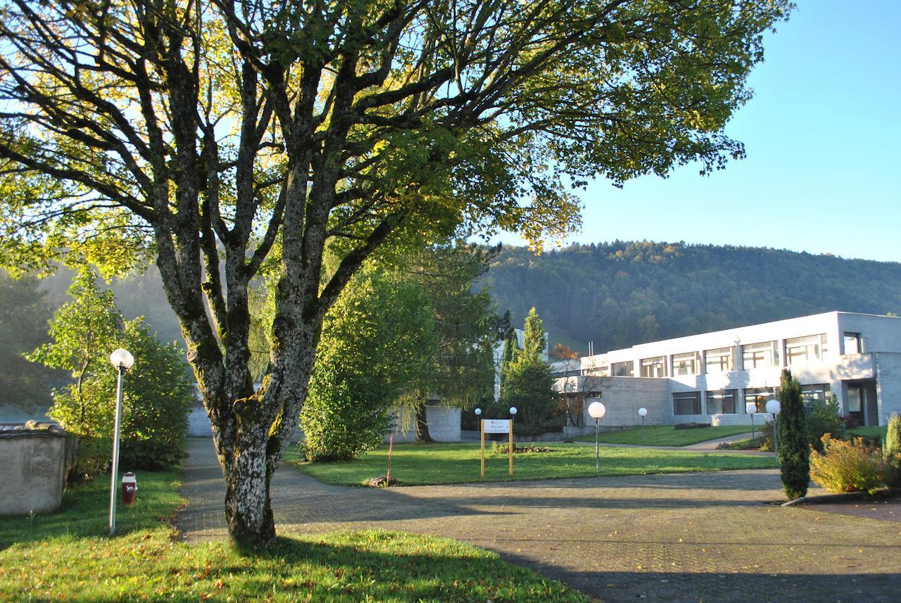 Centre De Sornetan Hotel Bagian luar foto